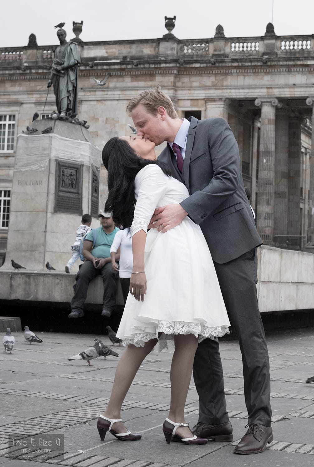 Fotografía de bodas Bogotá - beso
